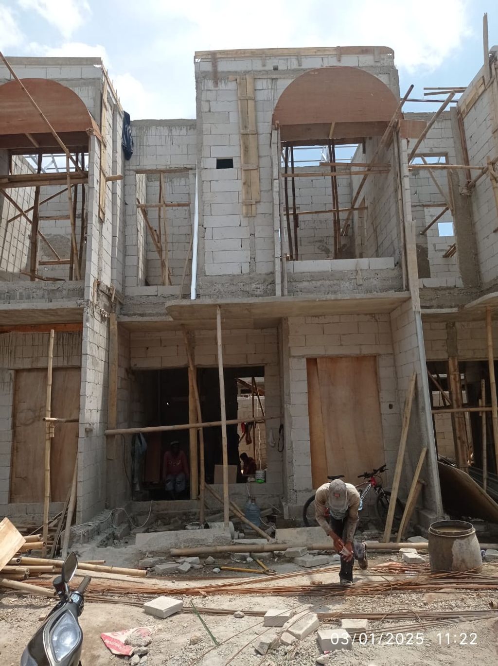 foto tampak rumah tipe 43 Compact 3 Kamar HC (511) perumahan G-Land Ciwastra Park 2