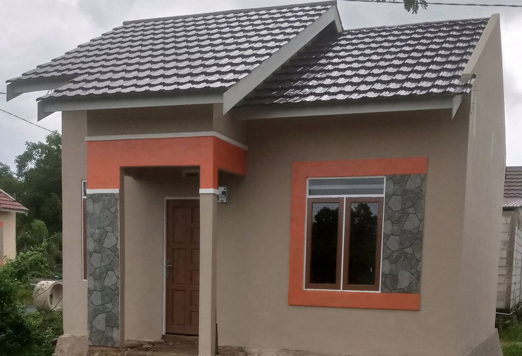 foto tampak rumah tipe HARUAN perumahan amira residence