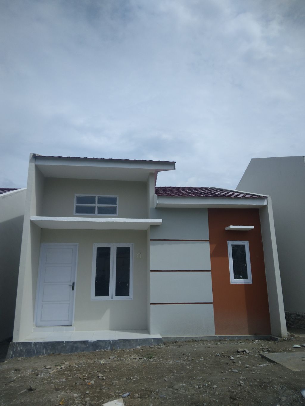 foto tampak rumah tipe 36 perumahan PERMATA VILLAGE