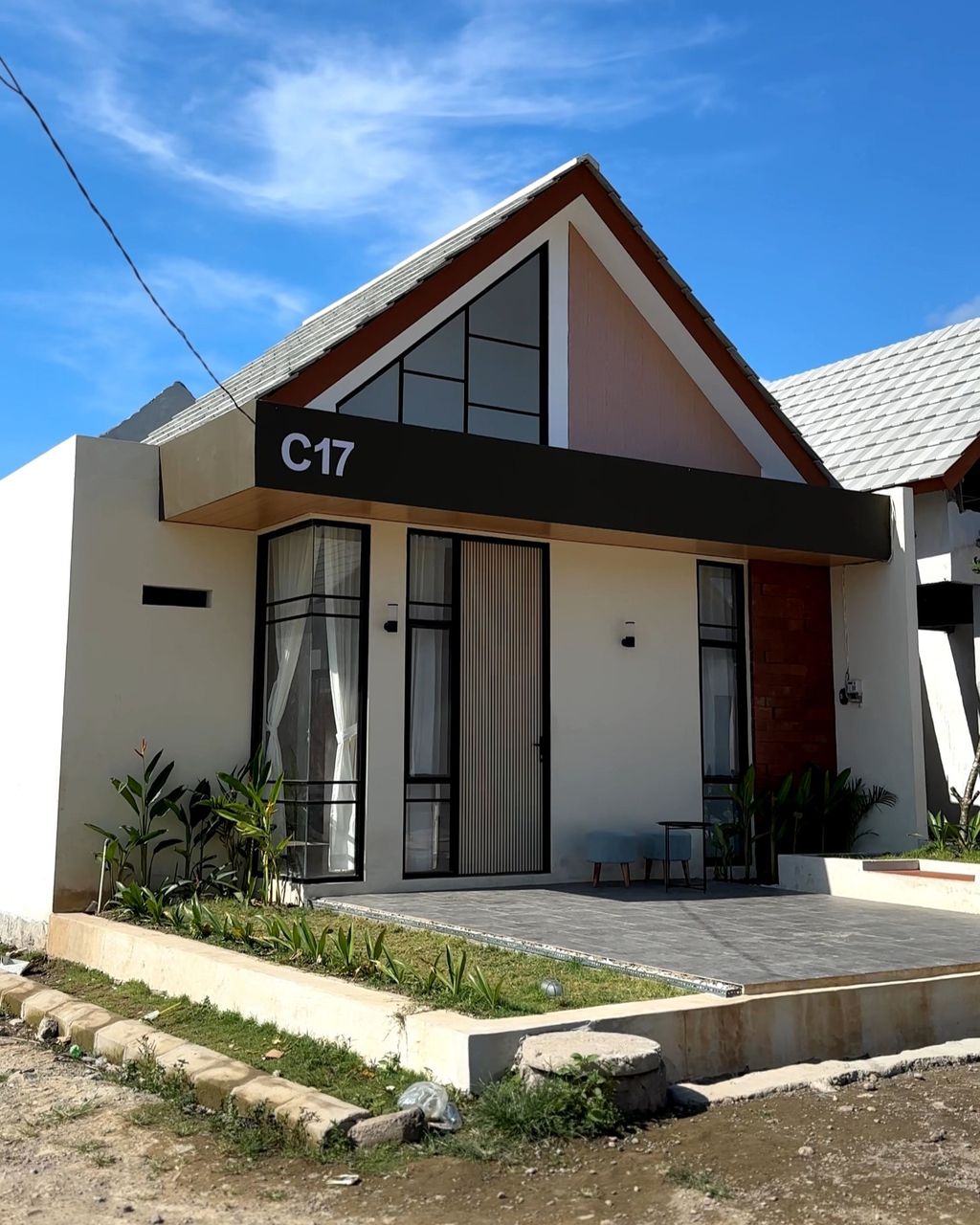 foto tampak rumah tipe subsidi perumahan CASAKARA VILLAGE