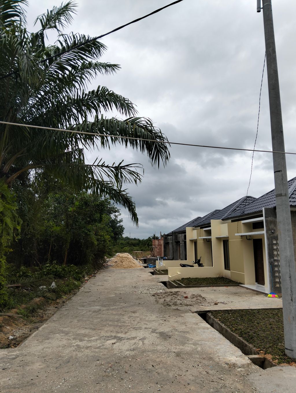 foto gerbang perumahan Graha Nuansa Damai 6