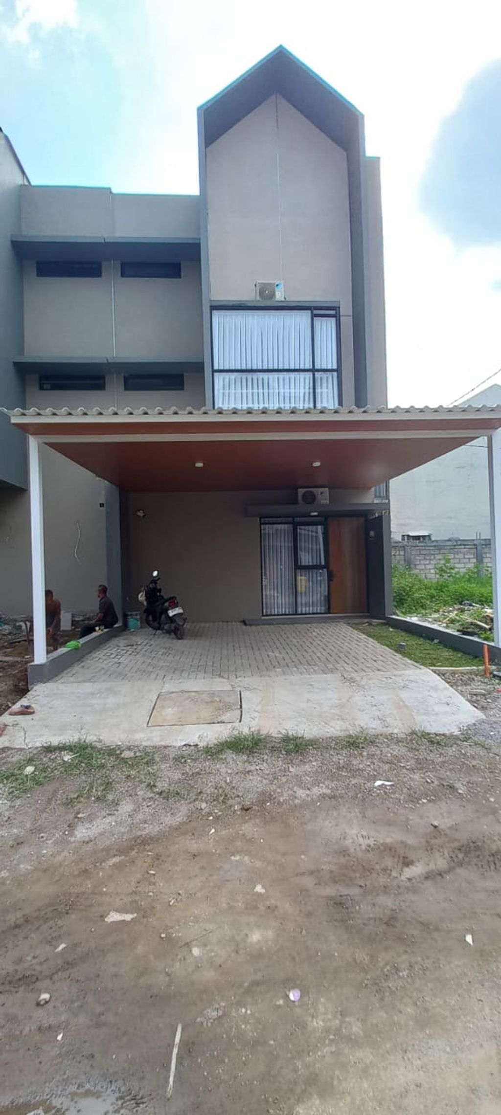 foto tampak rumah tipe 90 (B19) perumahan Kopo Harmonis Townhouse