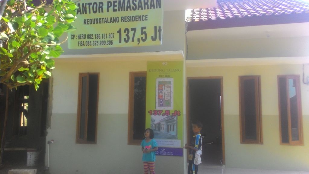 foto tampak rumah tipe A perumahan Kedungtalang residence
