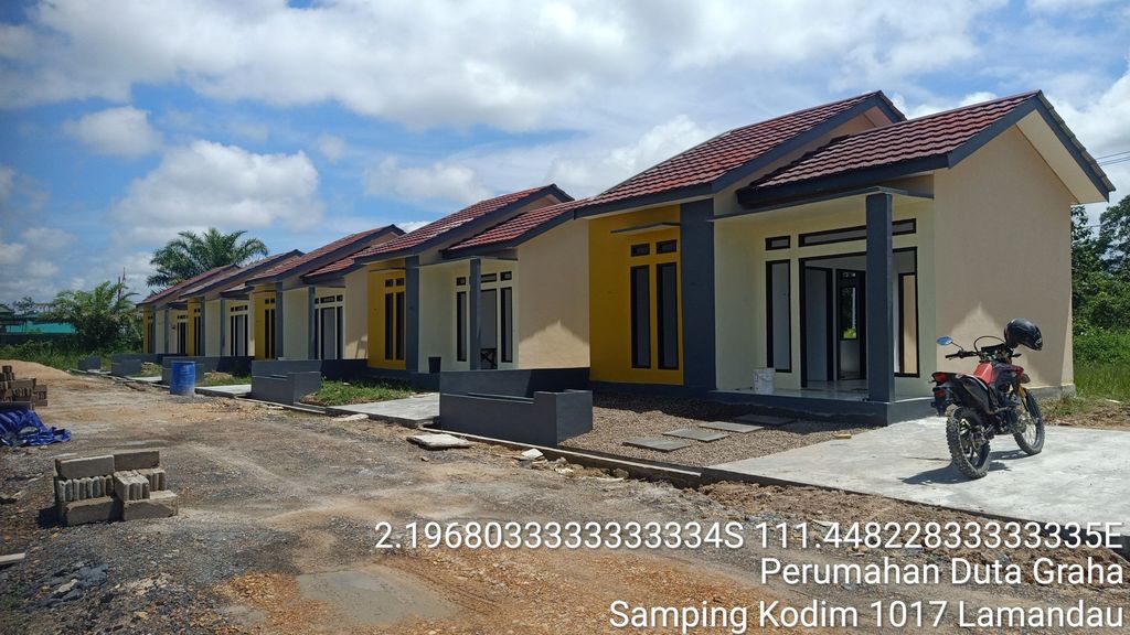 foto contoh rumah perumahan Duta Graha Residence