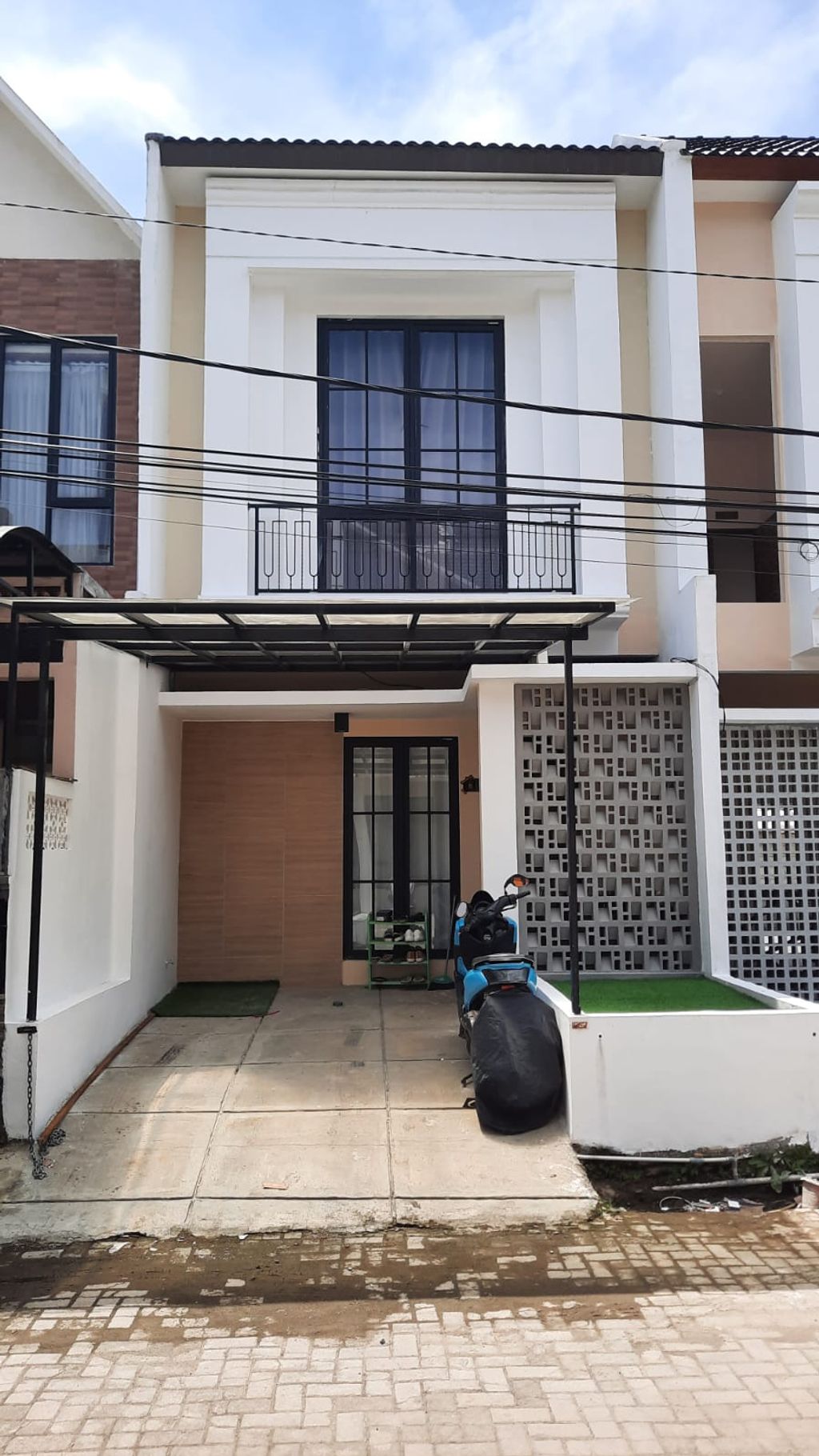 foto tampak rumah tipe 54 Compact Classic CL (594) perumahan G-Land Padalarang Residence 3