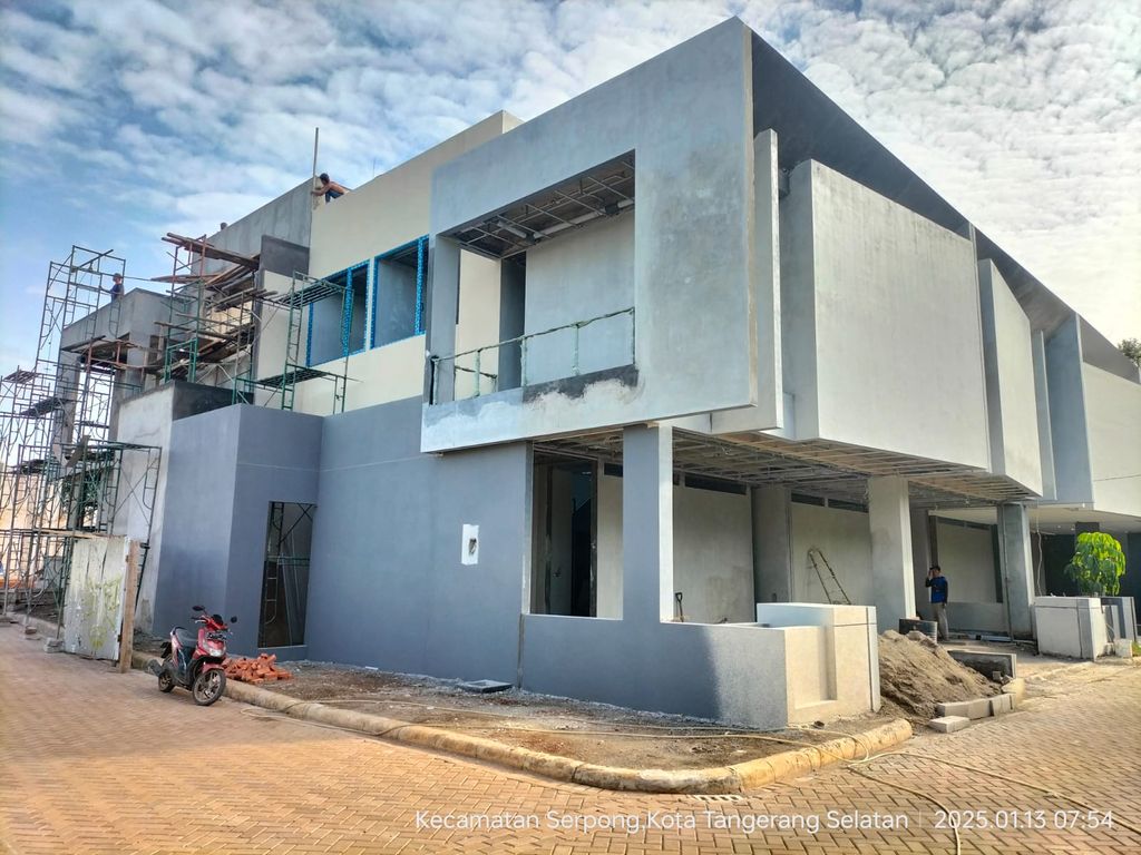 foto tampak rumah tipe C perumahan THE WYNWOOD