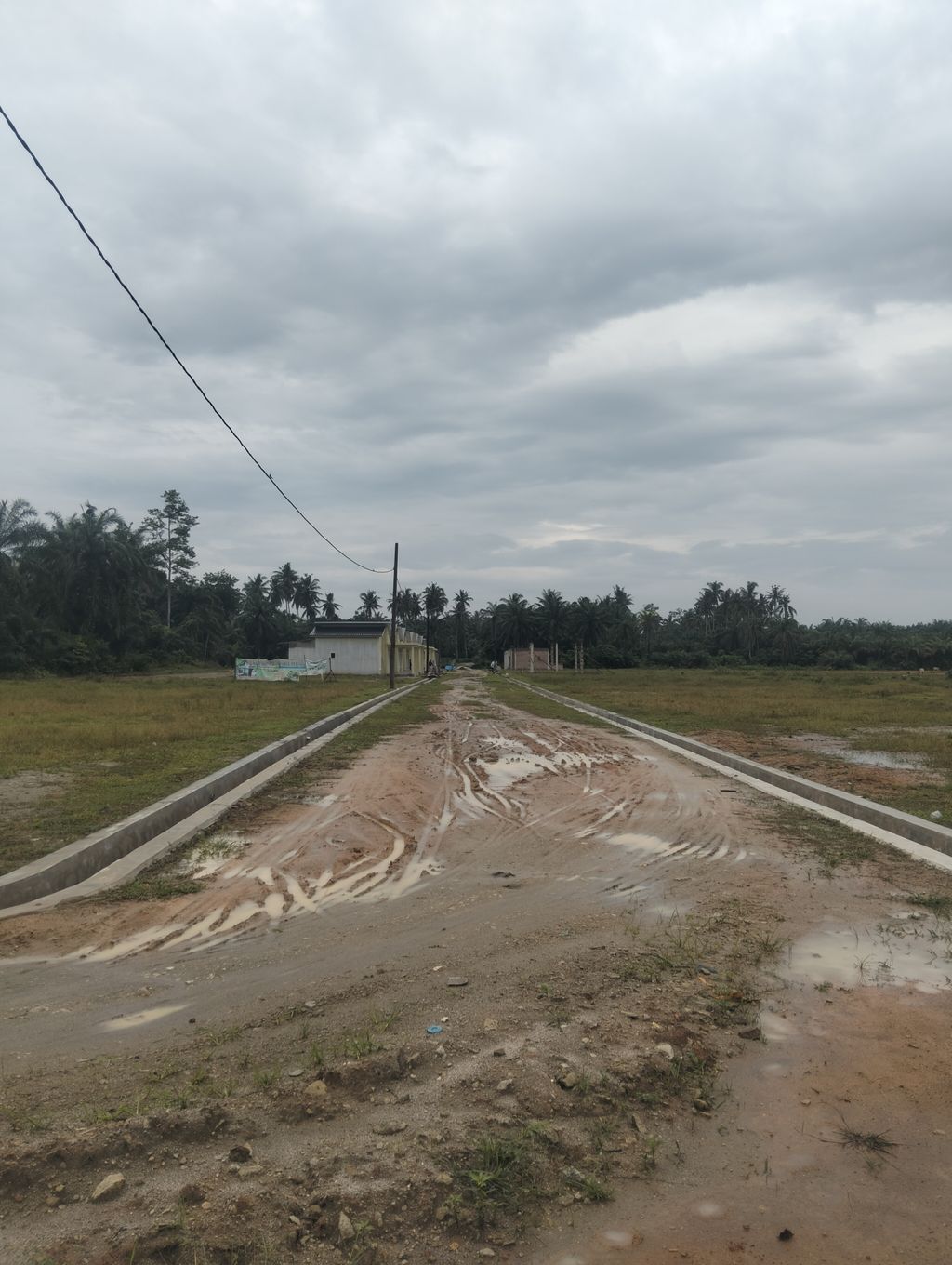 foto gerbang perumahan PUTRI HIJAU