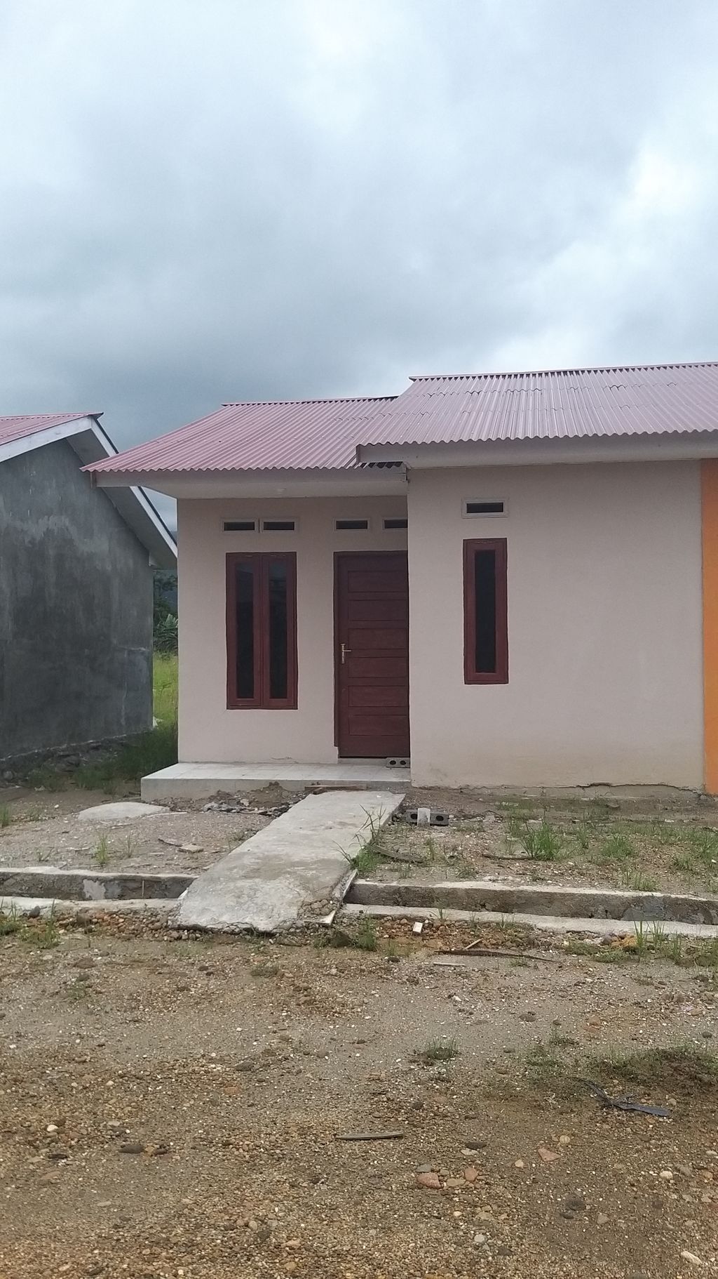foto tampak rumah tipe 36 perumahan Perum. Palapa Saiyo VI