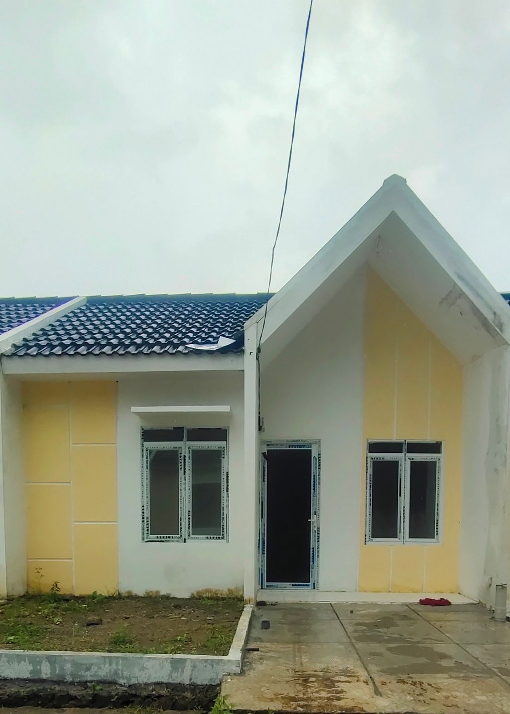foto tampak rumah tipe 32/60 perumahan PARAMADINA