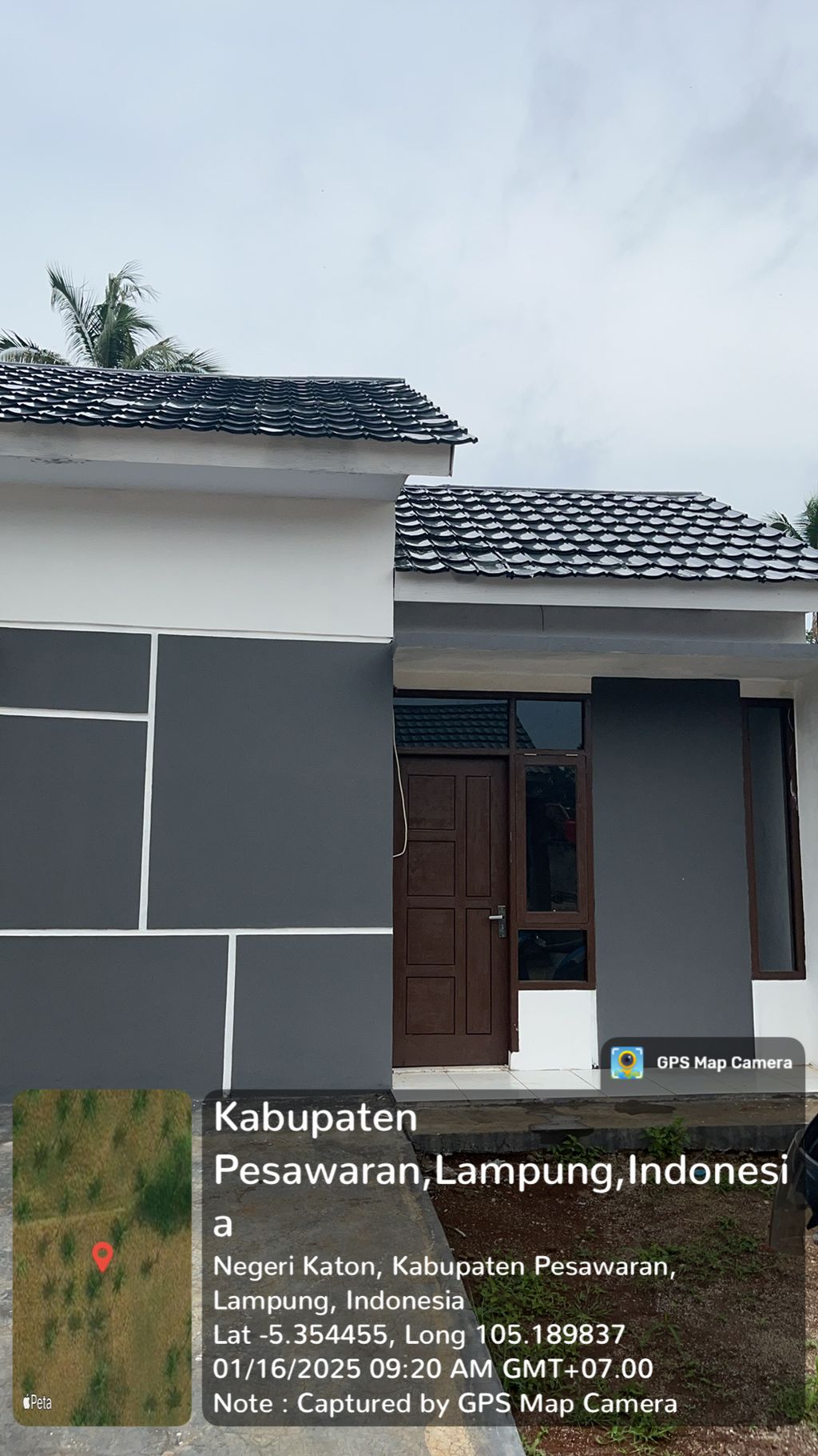 foto tampak rumah tipe 36/84 perumahan PESONA PLAMBOYAN