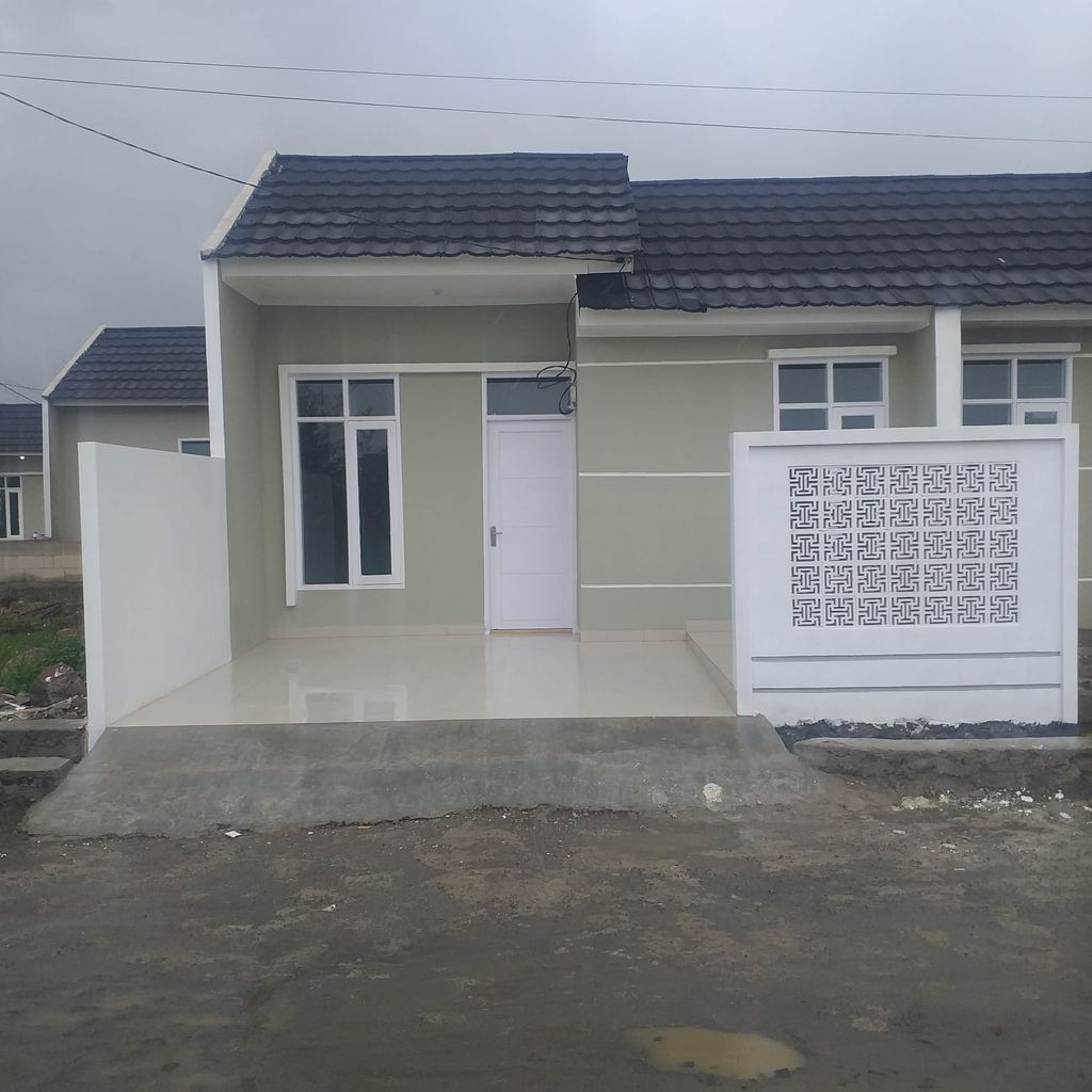 foto tampak rumah tipe 40 perumahan BUMI MANGGUNG ASRI