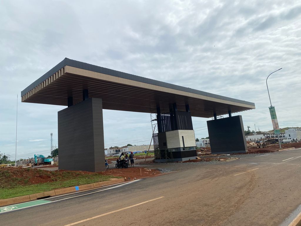 foto gerbang perumahan ADORA