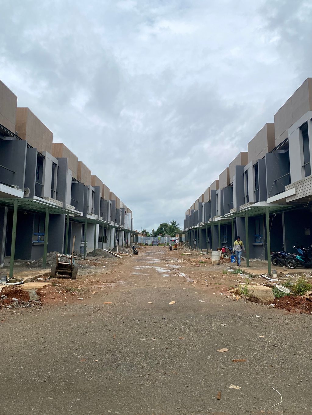 foto posisi tengah perumahan ADORA