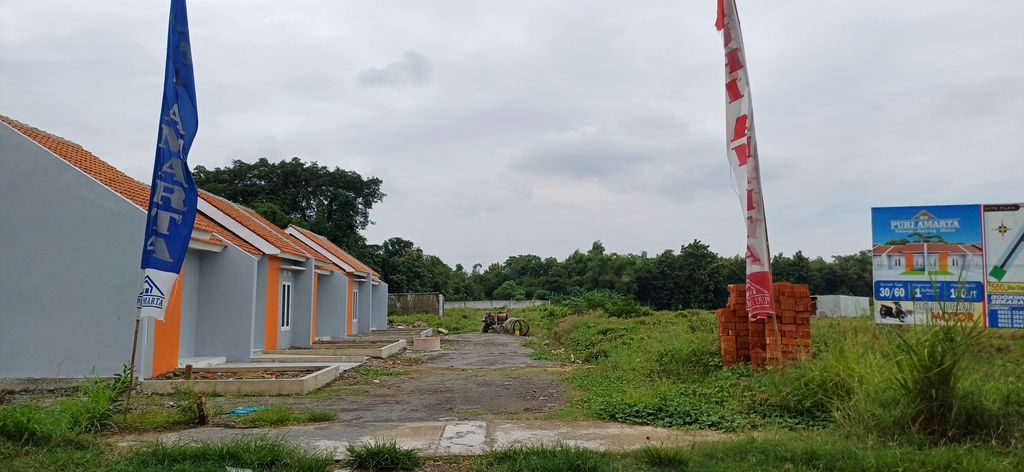 foto gerbang perumahan PURI AMARTA JUWIRING