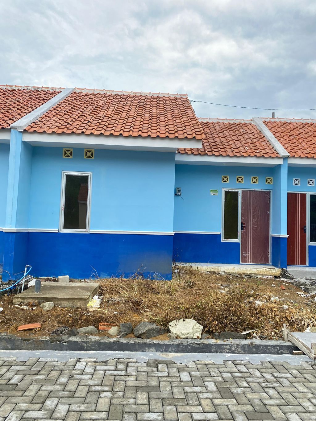 foto tampak rumah tipe 30/60 BLOK E 10 perumahan GRAND MAHKOTA SULTAN 4