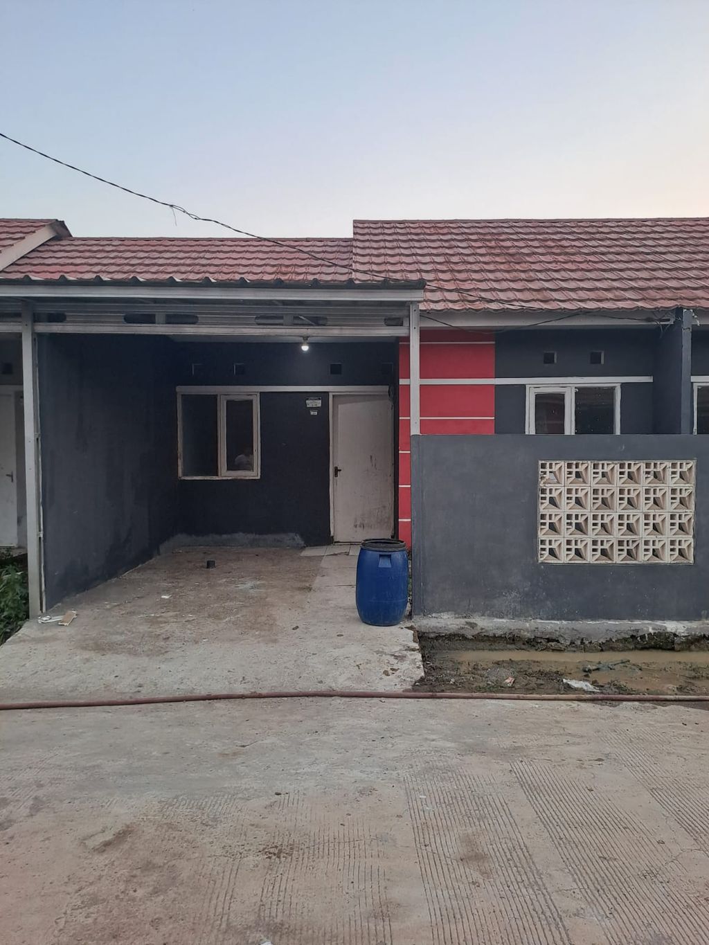 foto tampak rumah tipe 30/60 old perumahan BUMI SUKASARI INDAH