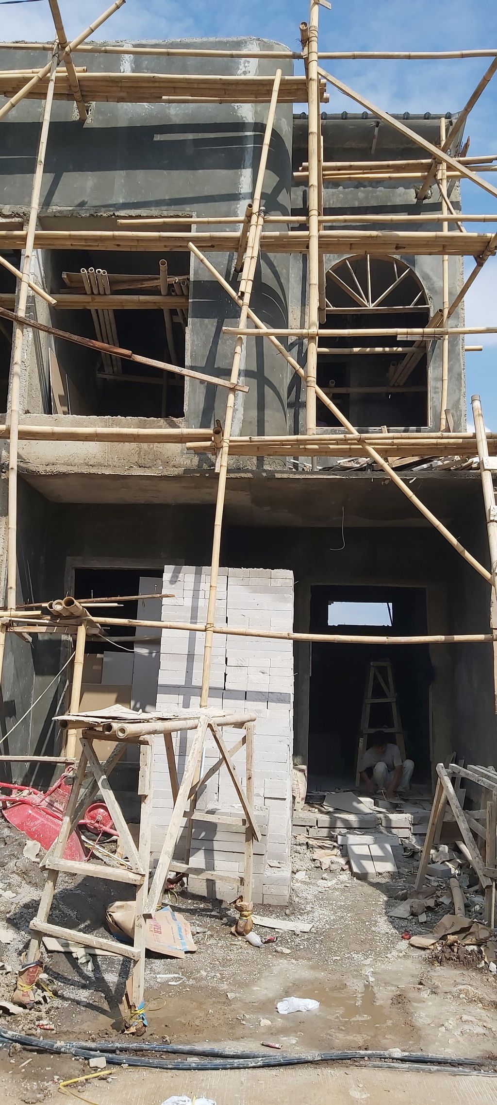 foto tampak rumah tipe 43 Compact (3 kamar) (570) perumahan Cluster Beverly