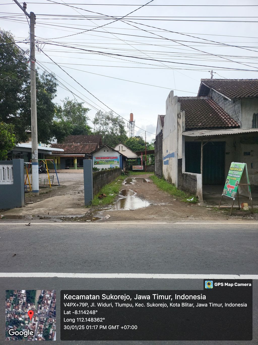 foto gerbang perumahan Bumi Widuri Indah