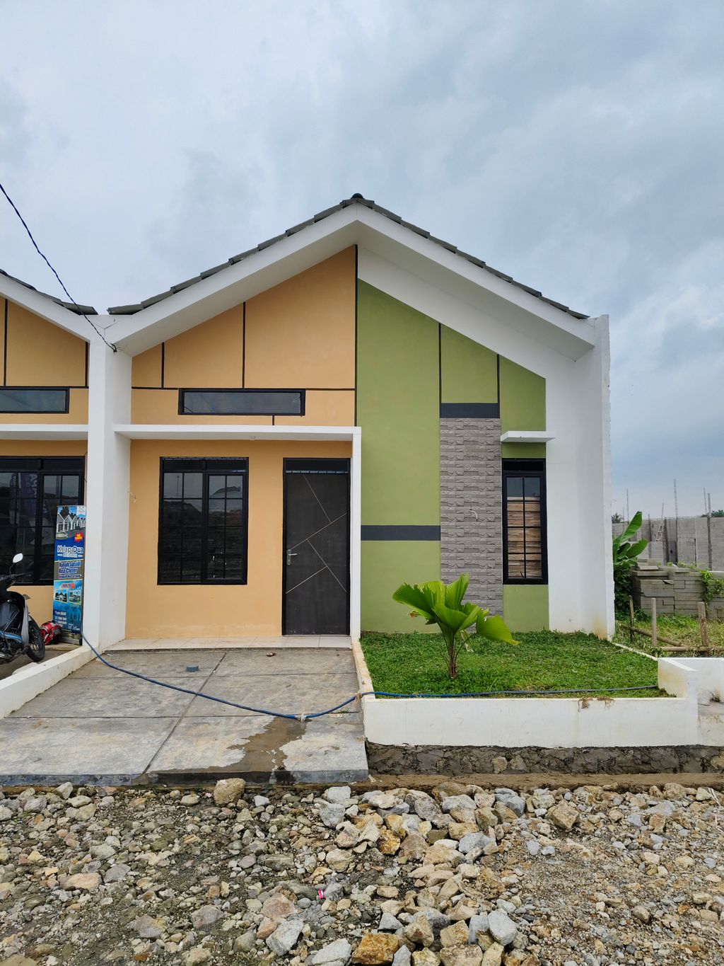 foto tampak rumah tipe Subsidi perumahan KELAPA DUA RESIDENCE