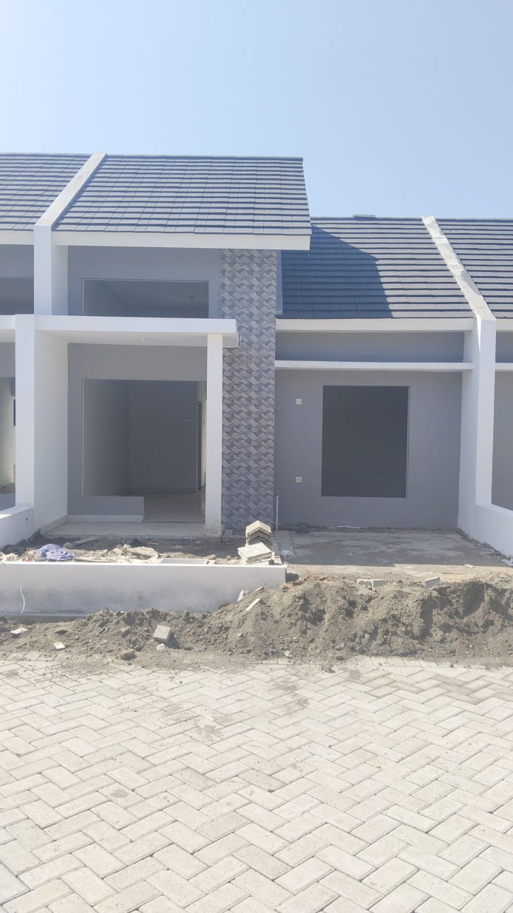 foto tampak rumah tipe 40 perumahan ROYAL PARK JUANDA TAHAP 3