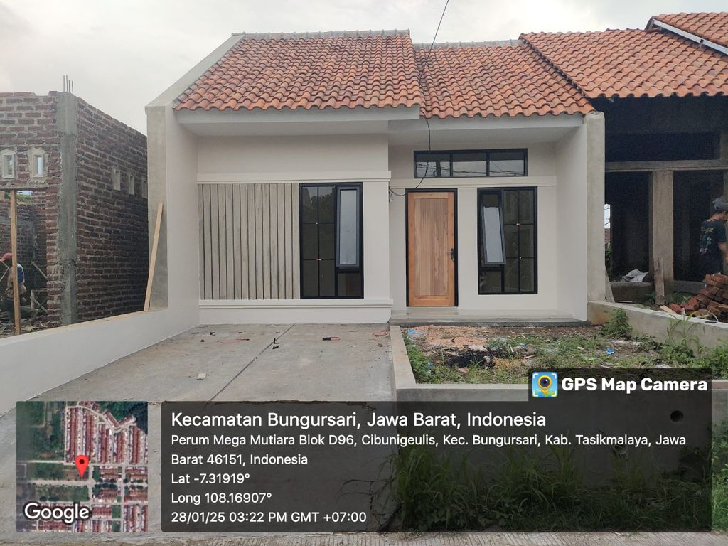 foto tampak rumah tipe 36/84 perumahan MEGA MUTIARA TASIK REGENCY