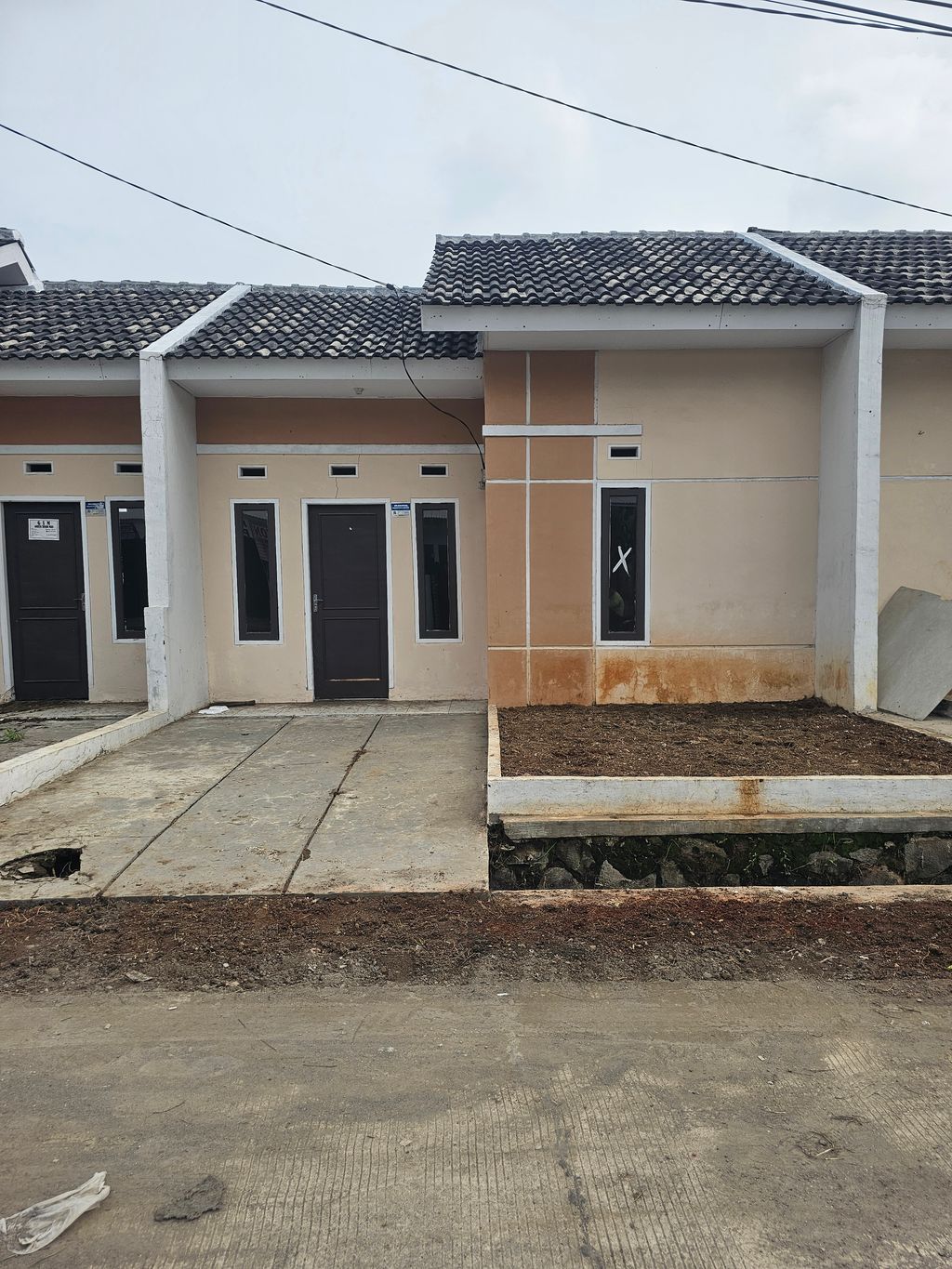 foto tampak rumah tipe 29/60 perumahan GRIYA SINAR MAS
