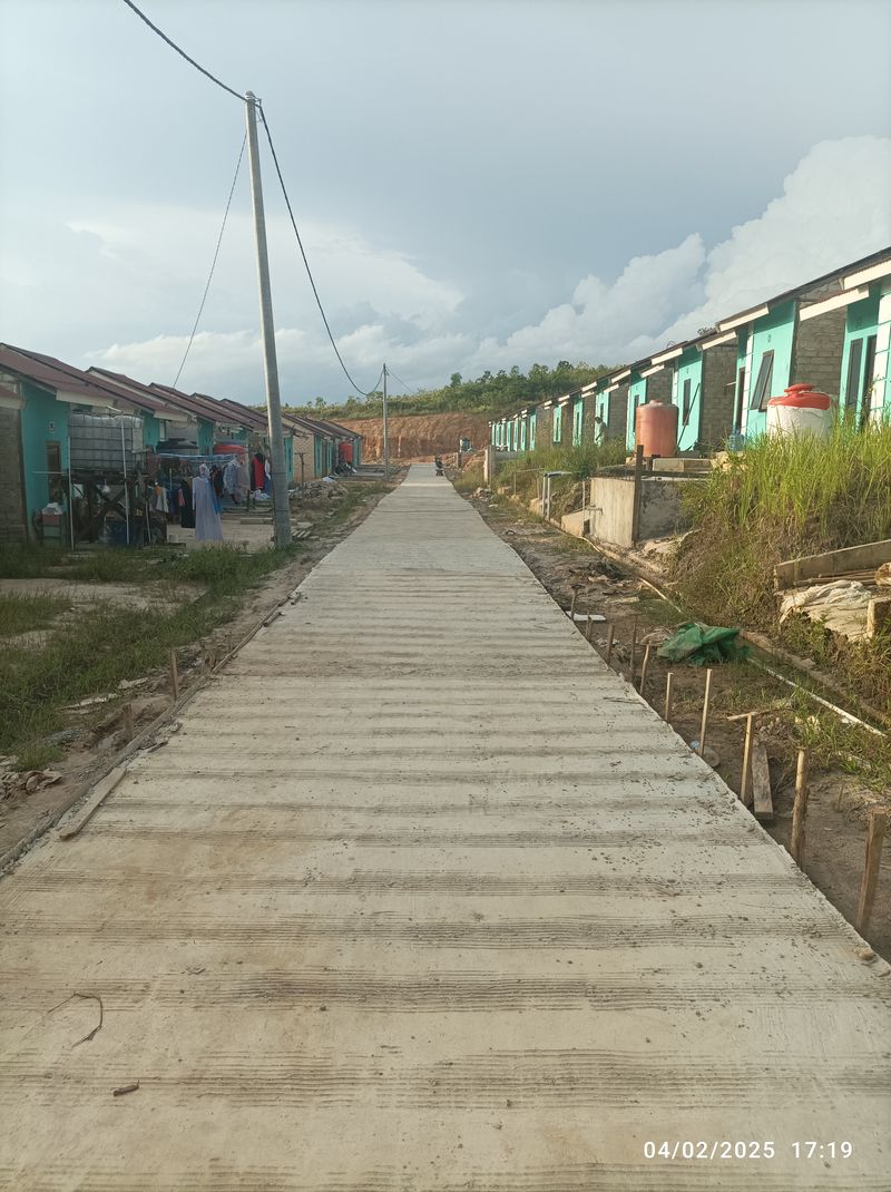foto posisi tengah perumahan Pondok Bukit Lestari 2