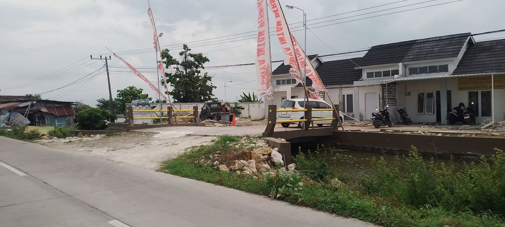 foto gerbang perumahan GRIYA INTAN REGENCY