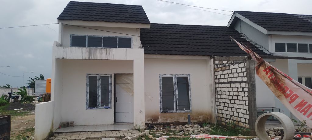 foto contoh rumah perumahan GRIYA INTAN REGENCY