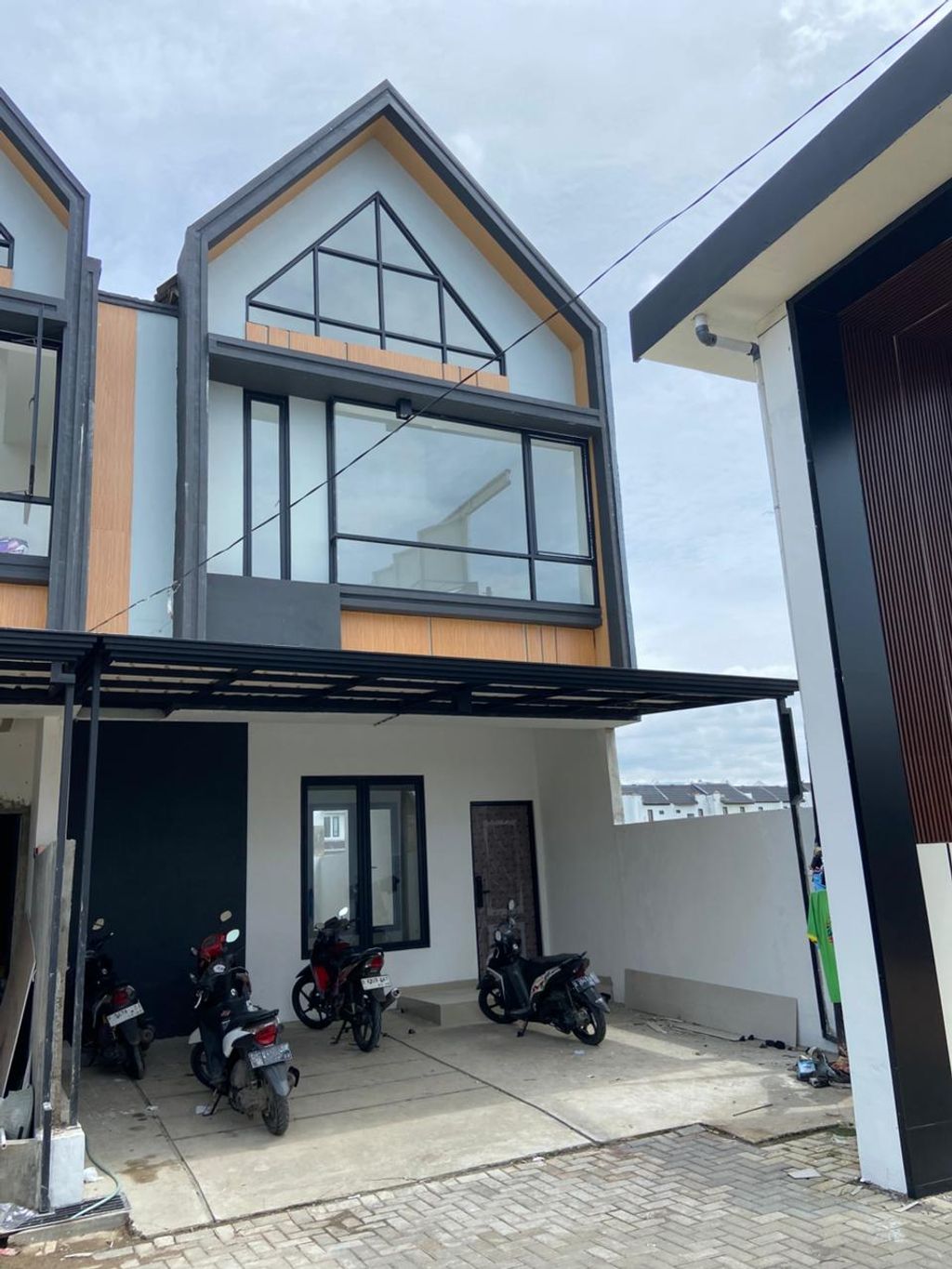 foto tampak rumah tipe 60 Compact Minimalis HC (780) perumahan G-Land Padalarang Estate