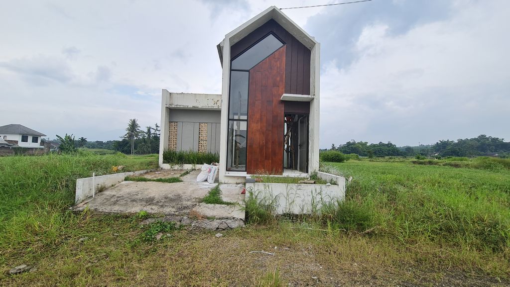 foto contoh rumah perumahan Arsy Land Sukorambi
