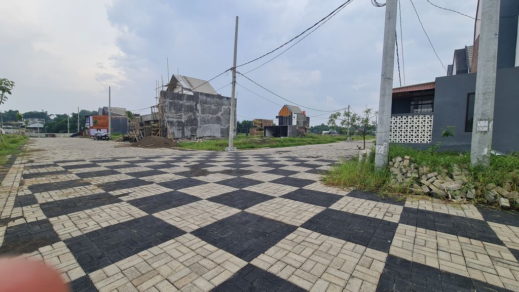 foto posisi tengah perumahan Arsy Land Sukorambi