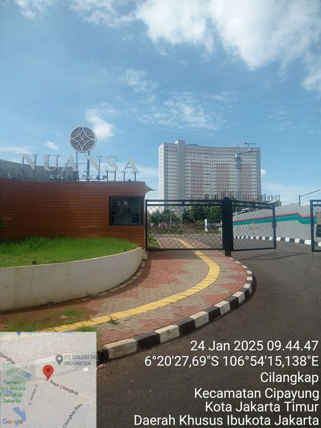 foto gerbang perumahan NUANSA CILANGKAP MENARA KANAYA