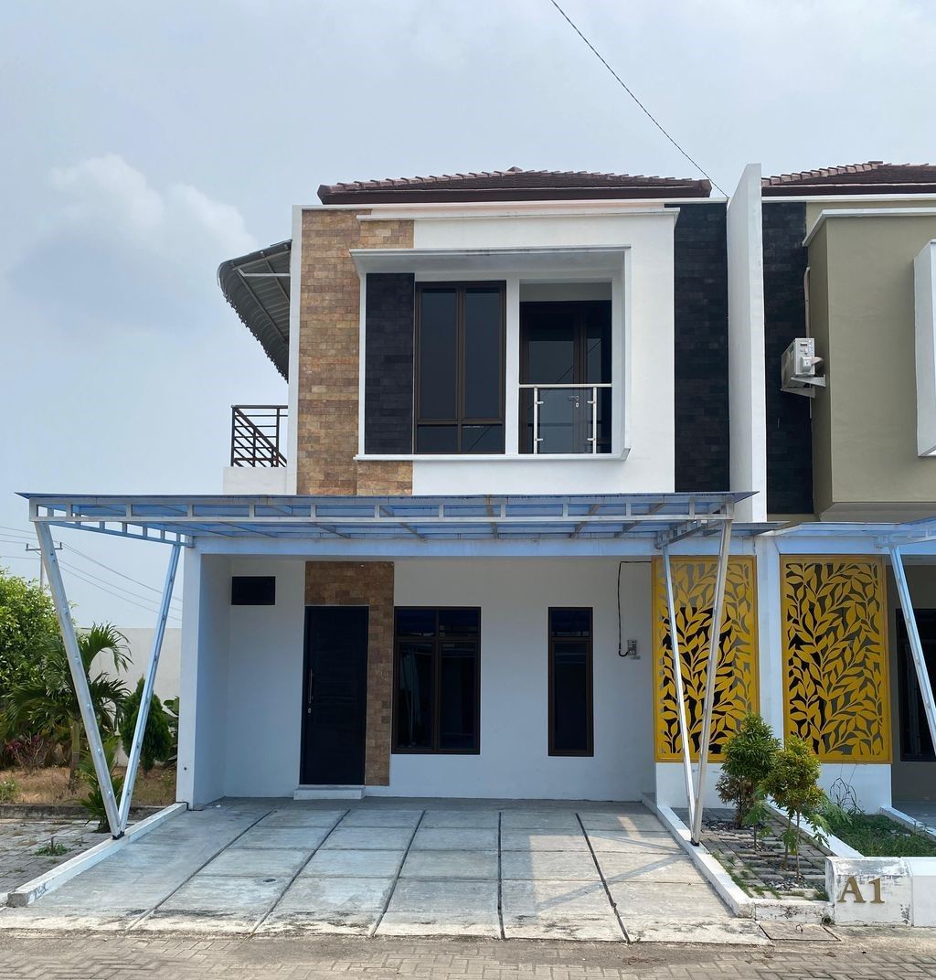 foto tampak rumah tipe 77/80 perumahan Astana Buwana 1