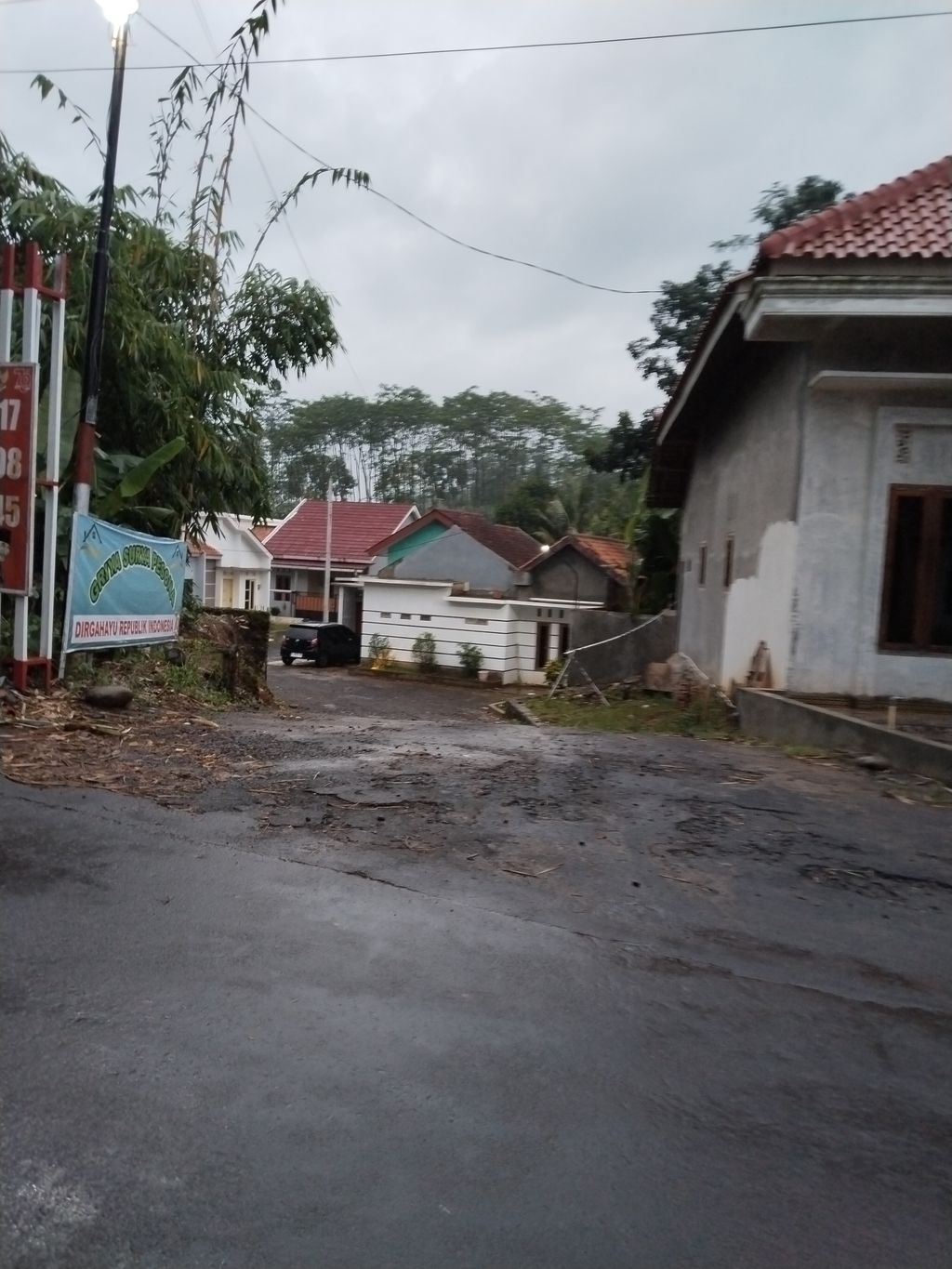 foto gerbang perumahan Griya Surya Pesona