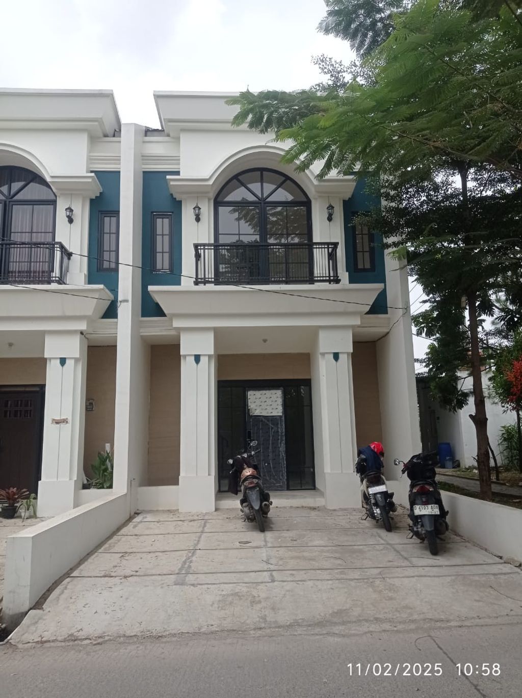 foto tampak rumah tipe 60 Compact Classic HC (3KT) (679) perumahan G-Land Ciwastra Park