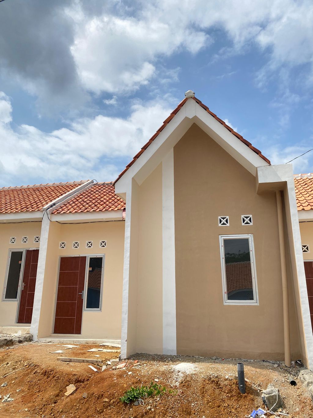 foto tampak rumah tipe 30/60 BLOK D NO 21 perumahan GRAND MAHKOTA SULTAN 4