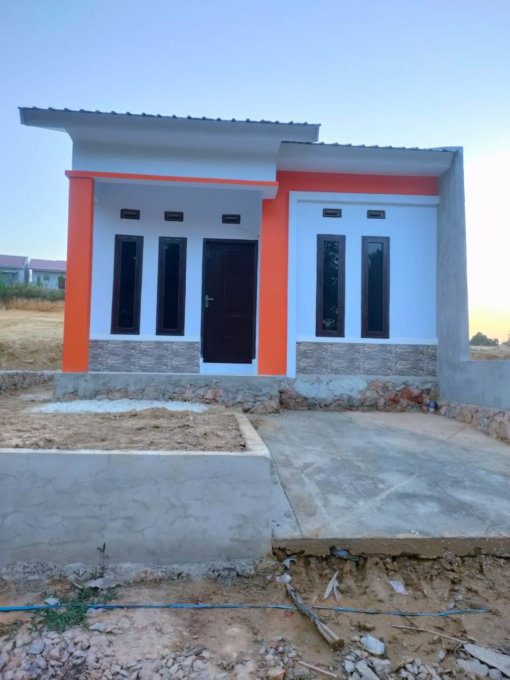 foto tampak rumah tipe 36 perumahan PURI MAGAHA