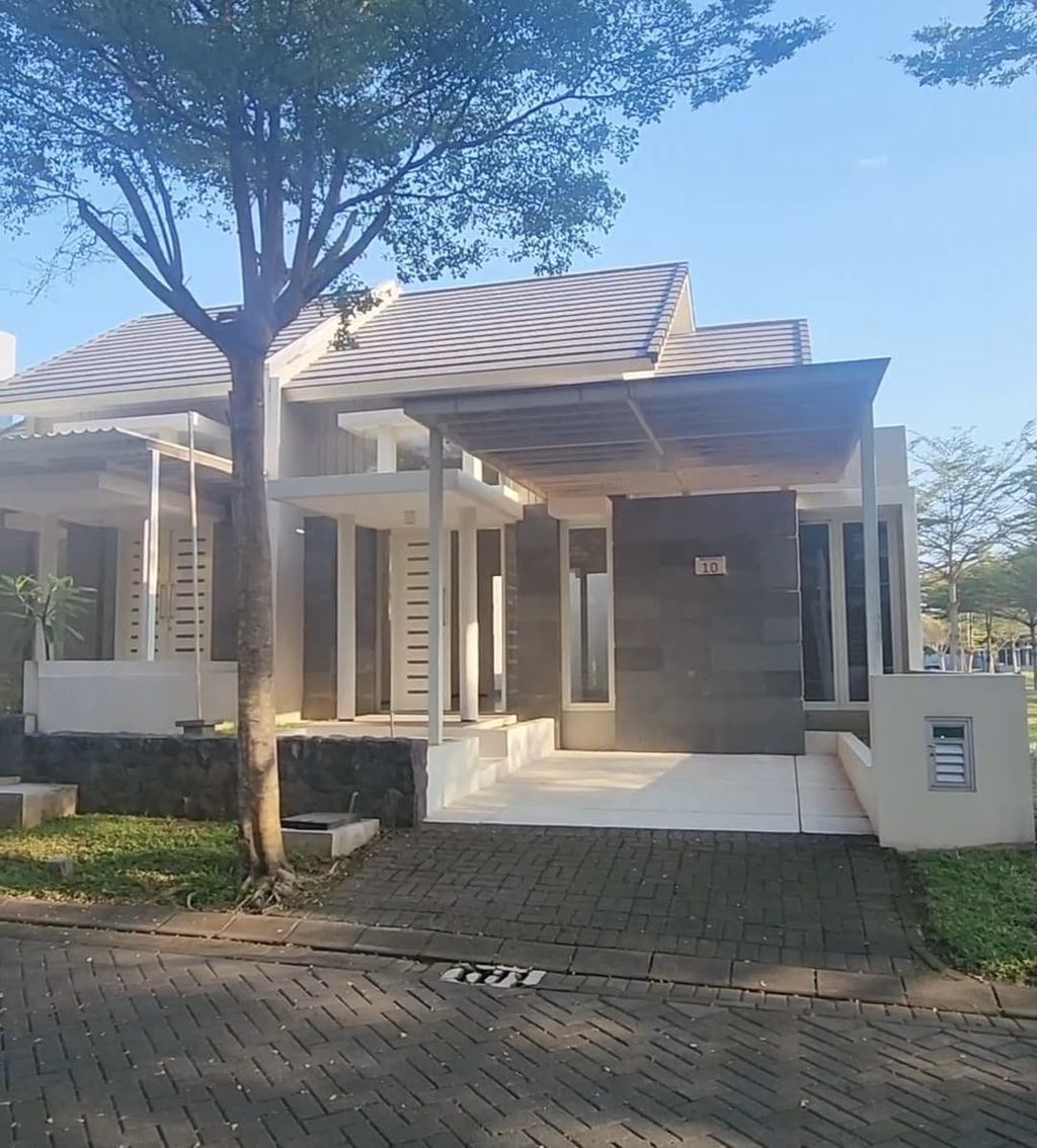 foto tampak rumah tipe Brassia Hill 66/120 perumahan The Araya