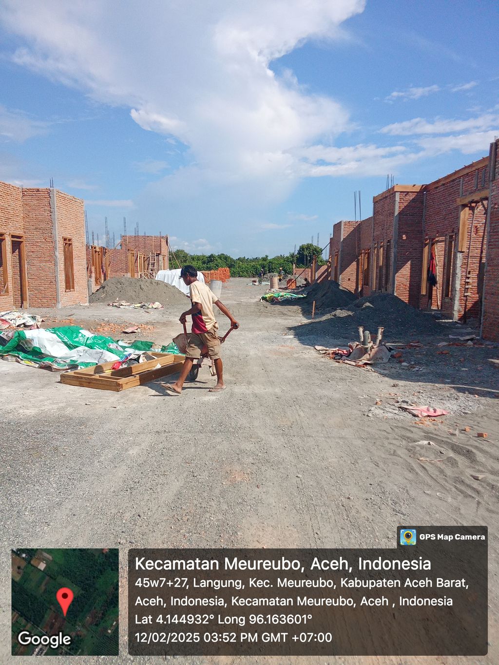 foto posisi tengah perumahan RAN SHAQUEENA RESIDENT TAHAP II