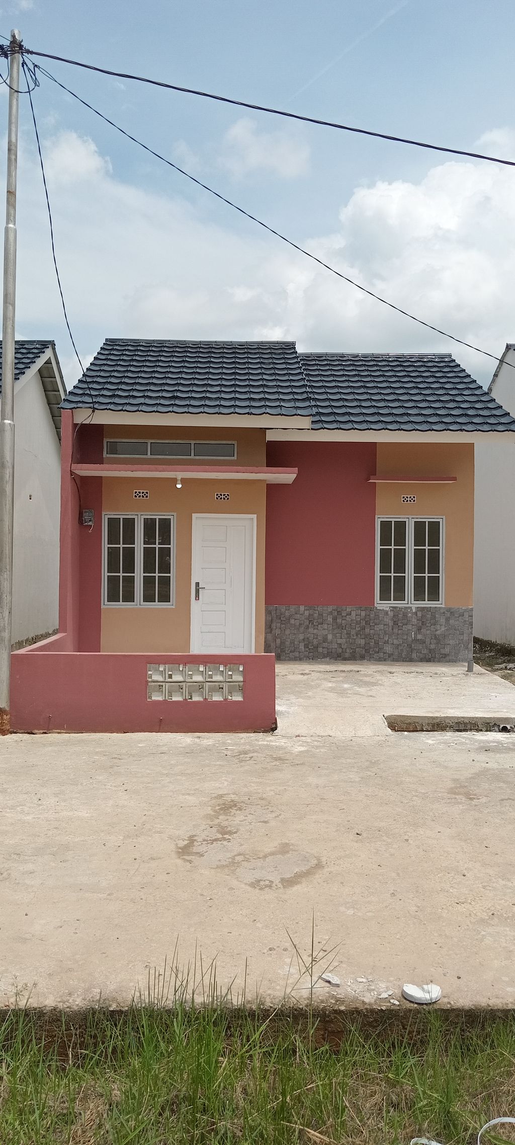 foto tampak rumah tipe 36 perumahan Bumi Langgeng Sejahtera