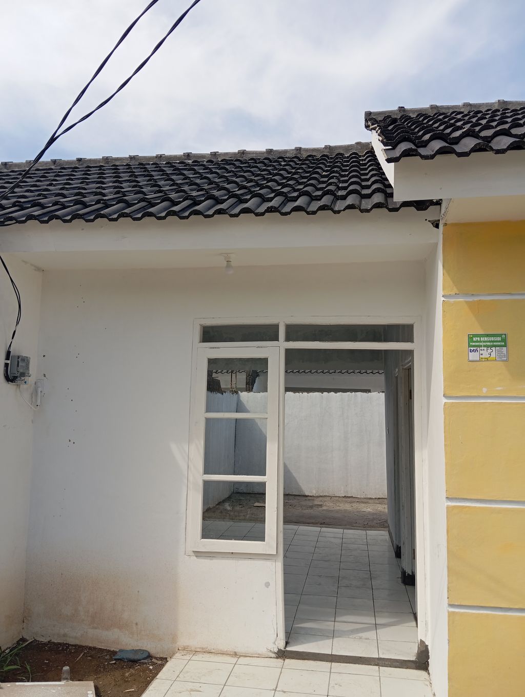 foto tampak rumah tipe 30/60 perumahan Graha Cipta 5