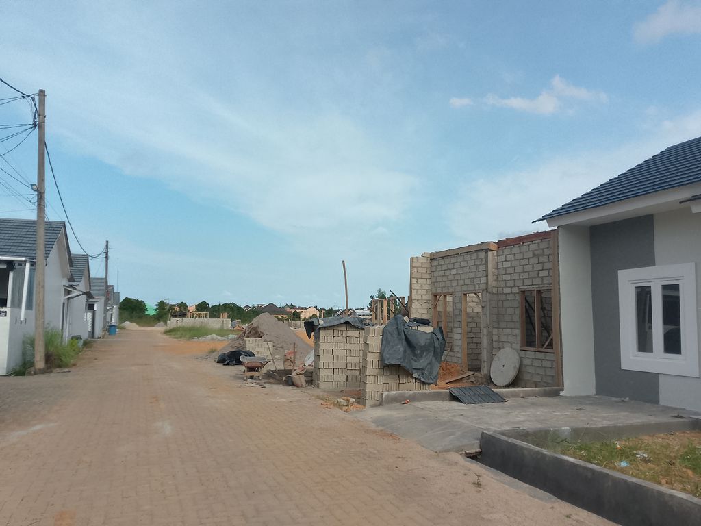foto posisi tengah perumahan PERUMAHAN DAMAI LESTARI RESIDENCE 2 TAHAP 2