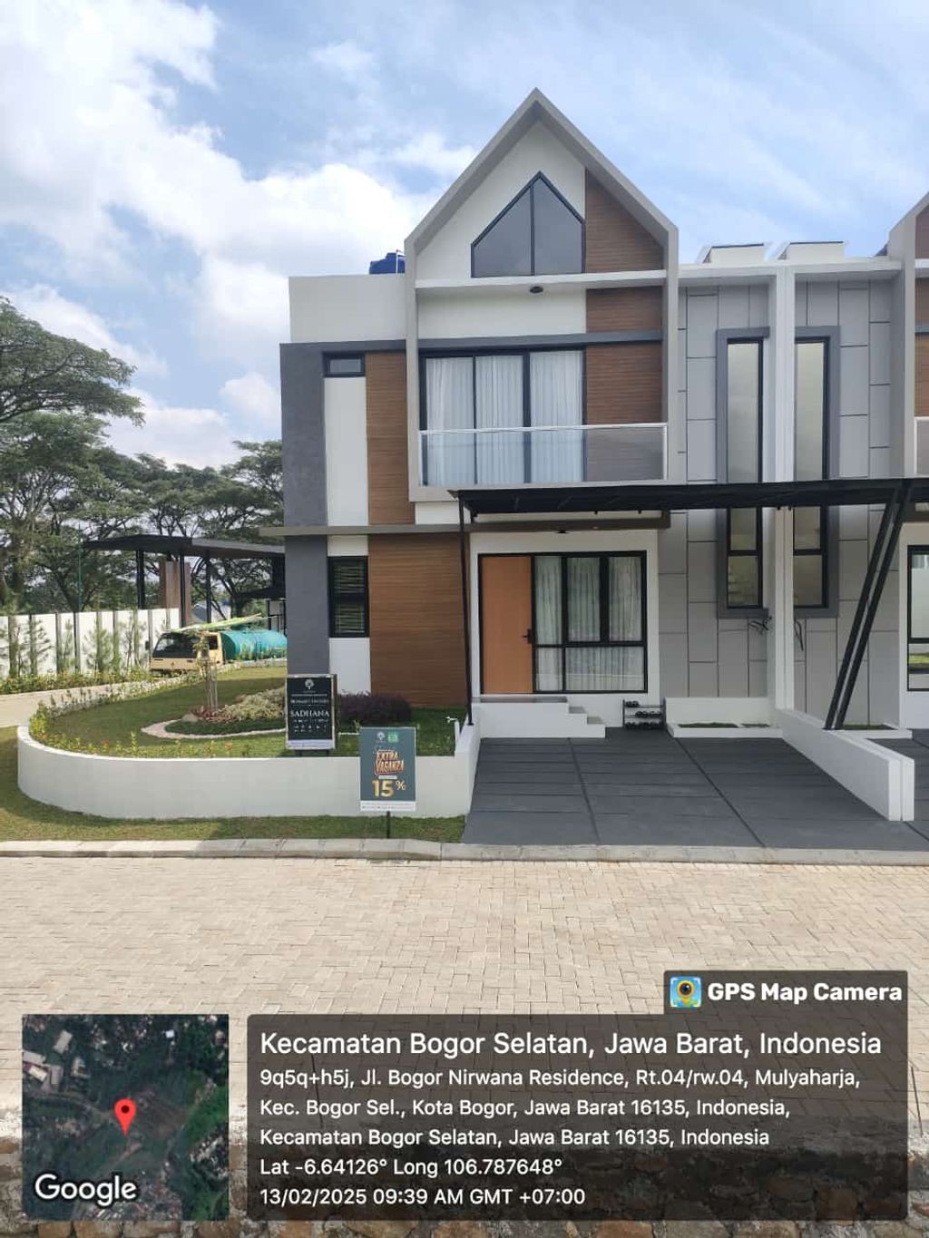 foto tampak rumah tipe Sadhana Hook (94/177) perumahan Cluster Sayana