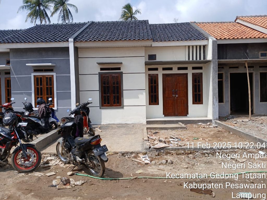 foto tampak rumah tipe 36 perumahan Al Akhmal Residence