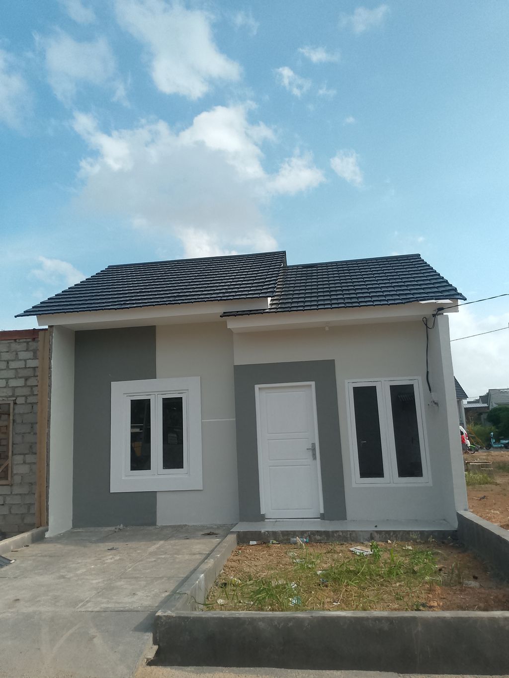 foto tampak rumah tipe 36 perumahan PERUMAHAN DAMAI LESTARI RESIDENCE 2 TAHAP 2