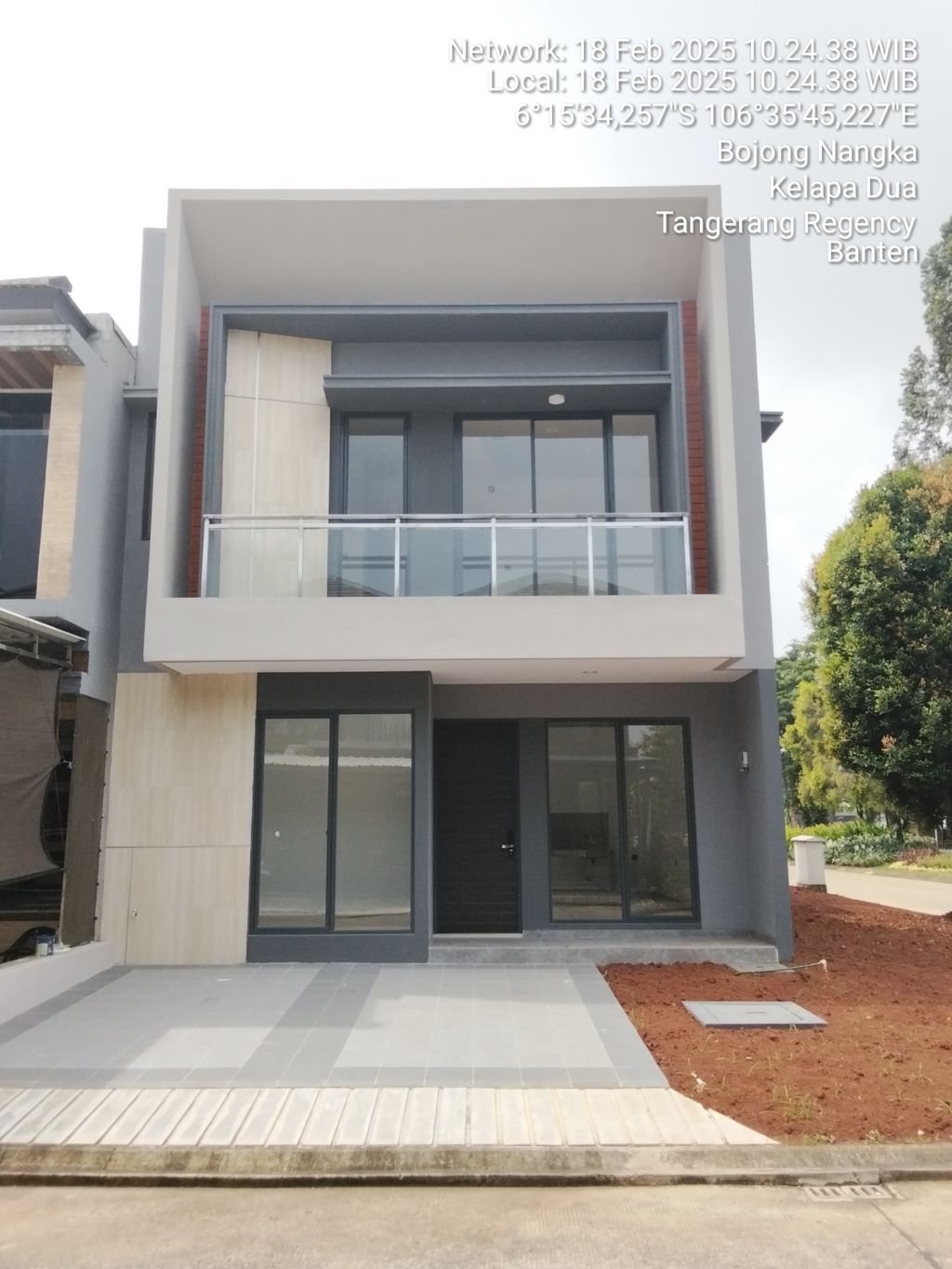 foto contoh rumah perumahan The First Stone