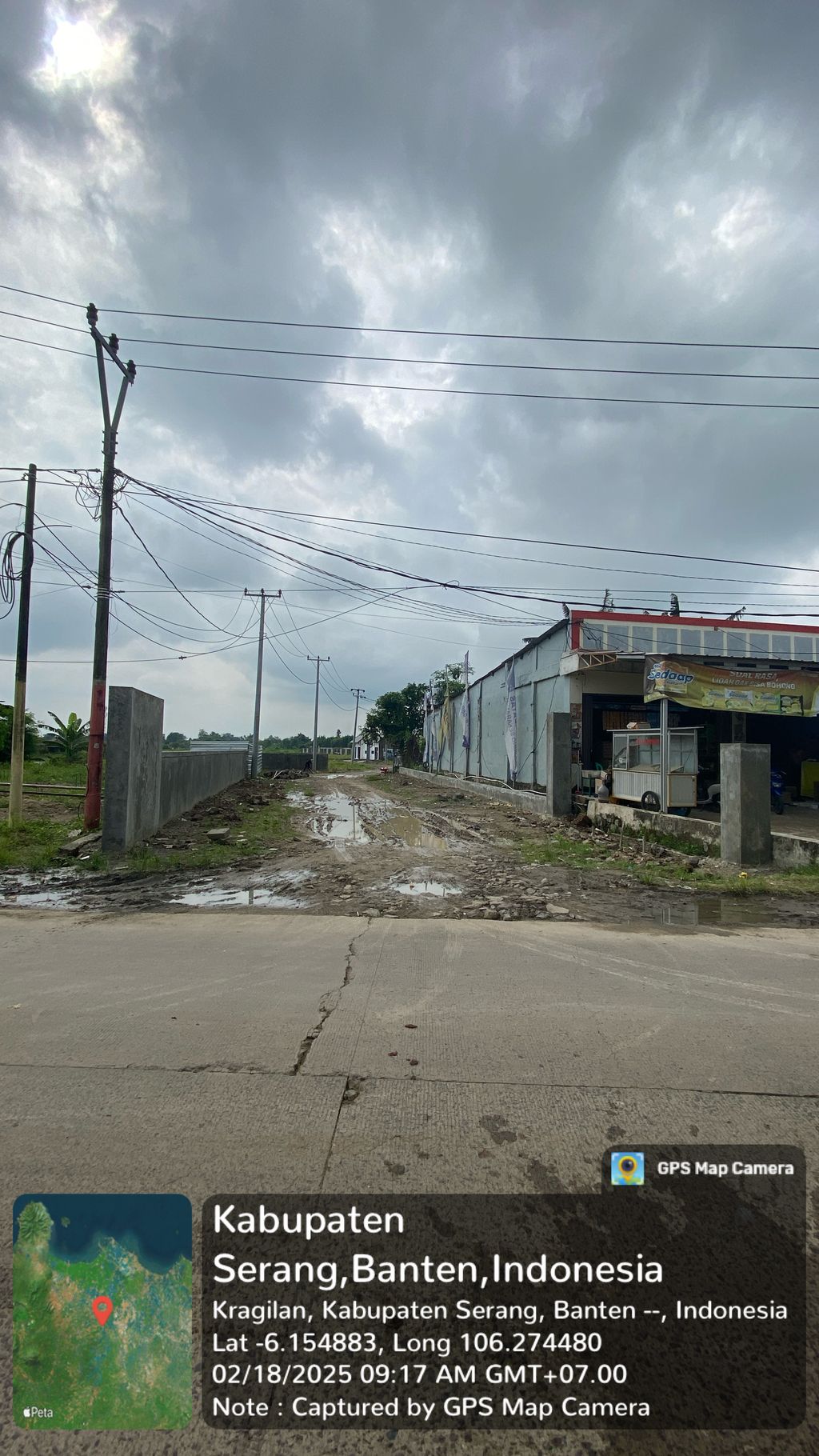foto gerbang perumahan ABADI LAND