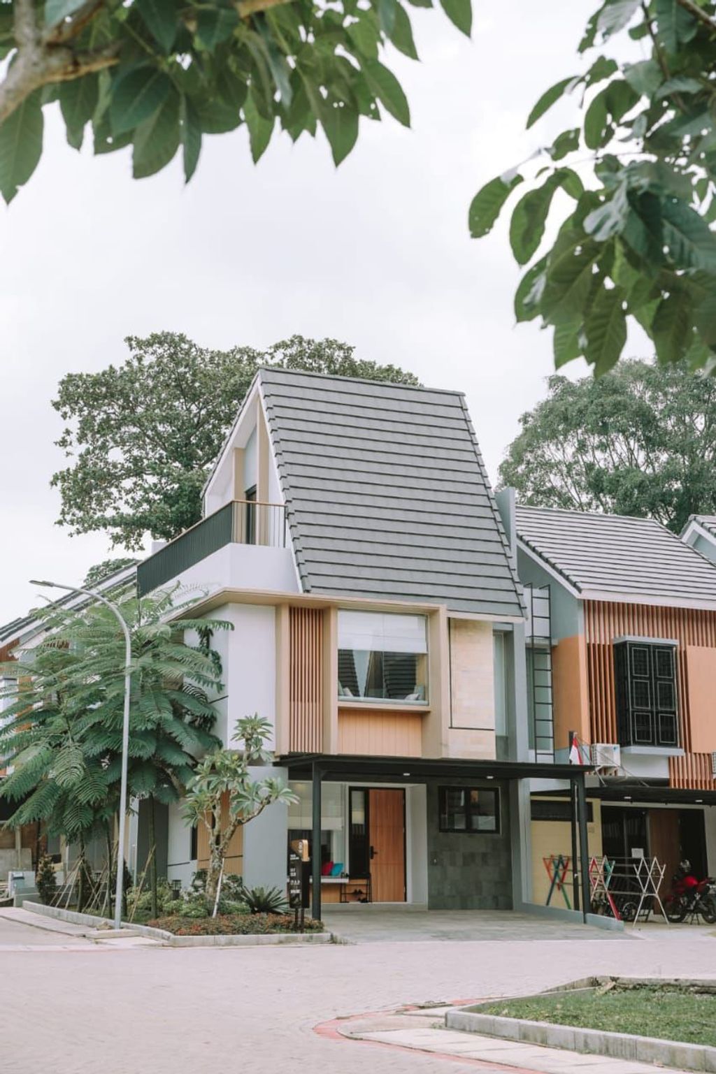 foto denah rumah tipe Bali Villa Hoek perumahan BALI RESORT EXTENSION ( TAHAP 2 )