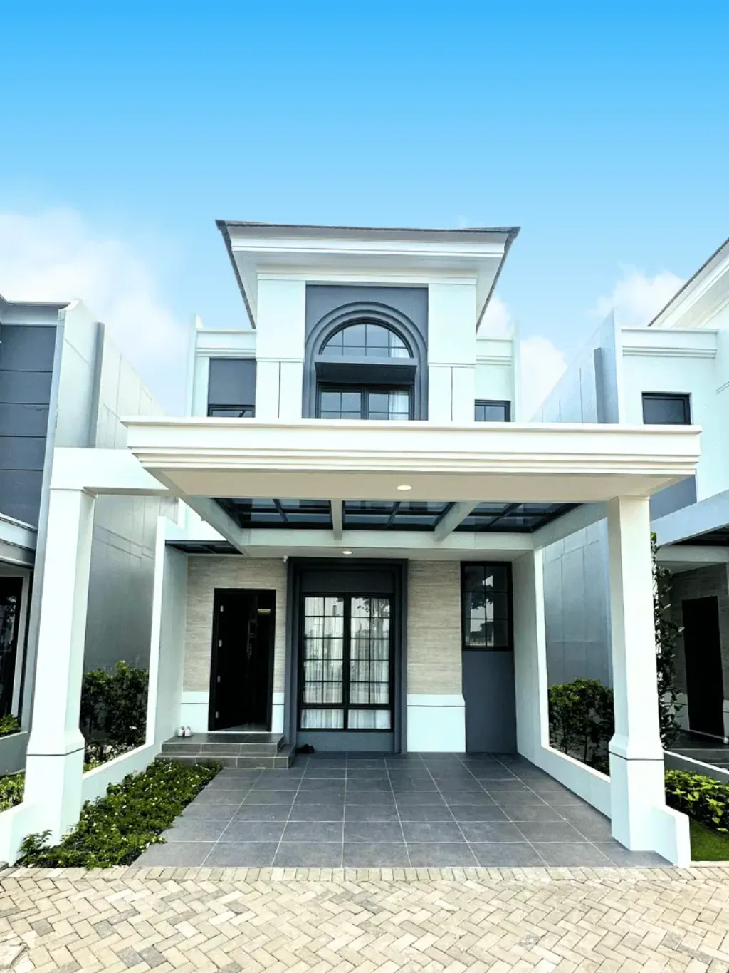 foto tampak rumah tipe T.87/108-KV perumahan GRAND WISATA - KLASIKA TAMBAHAN